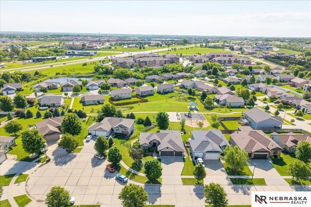 7530 Sonatta Court, Lincoln, NE 68516