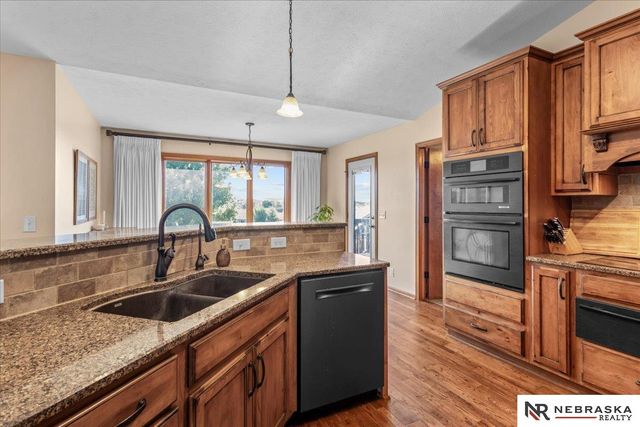 7530 Sonatta Court, Lincoln, NE 68516