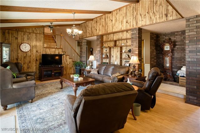 2825 Main Street, Charleston, AR 72933