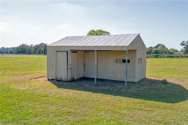 2825 Main Street, Charleston, AR 72933