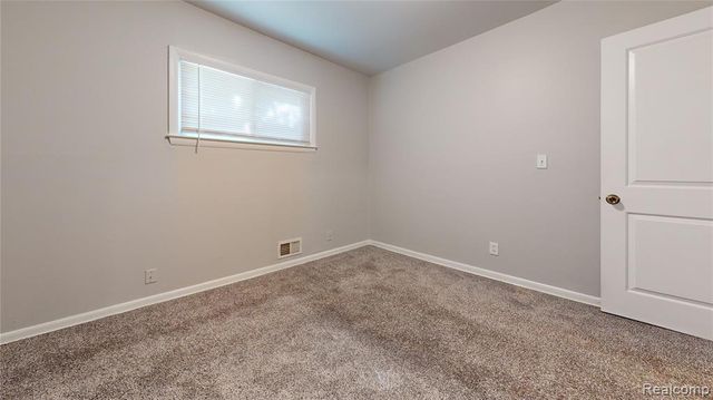 533 Martin Luther King Jr Boulevard, Pontiac, MI 48342