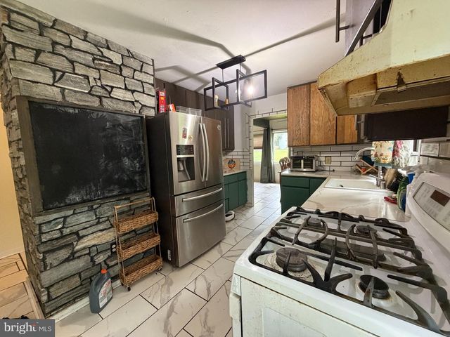 9464 SOHAP LN, Columbia, MD 21045