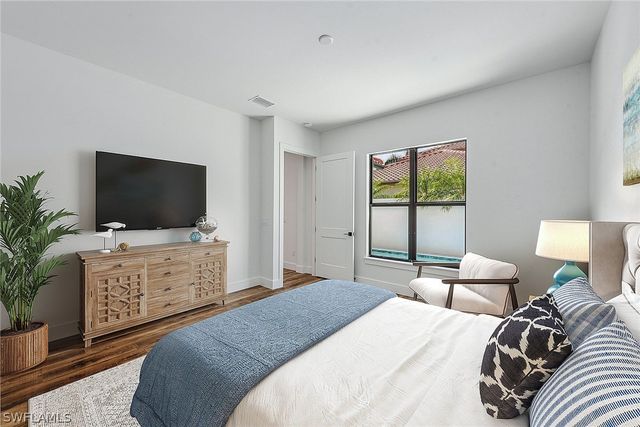 7968 Cordoba PL, Naples, FL 34113