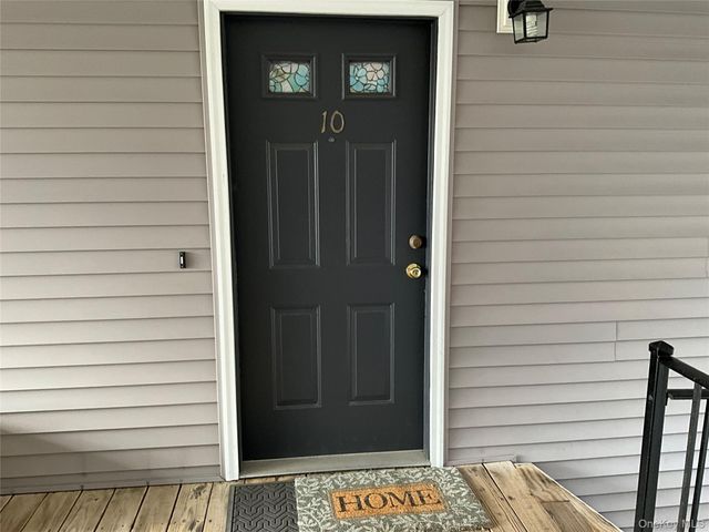 100 Hillside Drive B10, Middletown, NY 10941