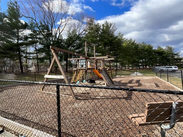 100 Hillside Drive B10, Middletown, NY 10941