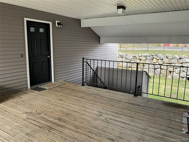 100 Hillside Drive B10, Middletown, NY 10941