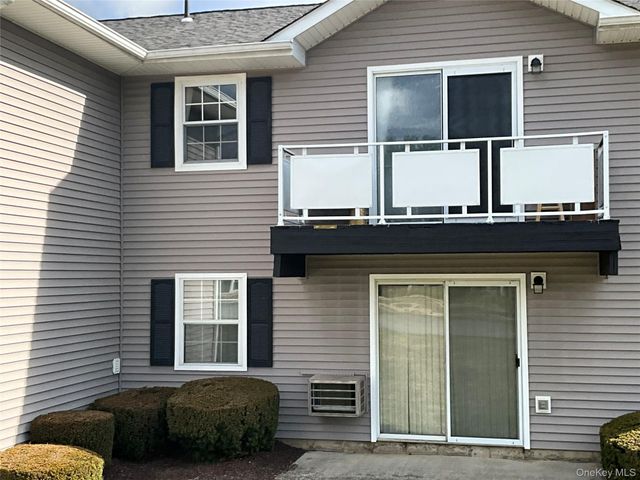 100 Hillside Drive B10, Middletown, NY 10941
