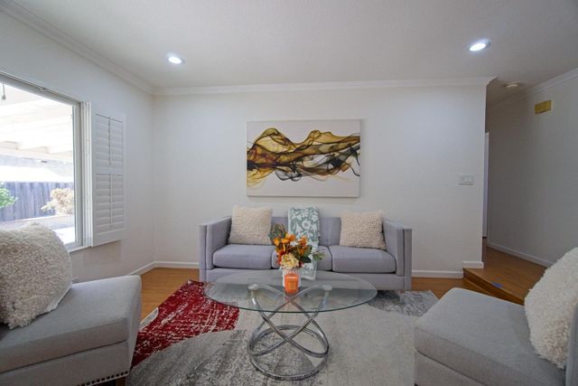 942 Junesong Way, San Jose, CA 95133