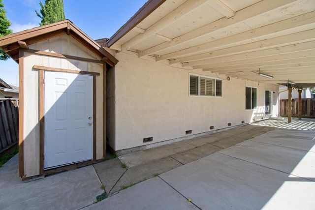 942 Junesong Way, San Jose, CA 95133