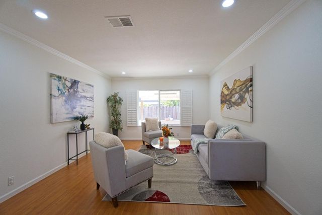 942 Junesong Way, San Jose, CA 95133