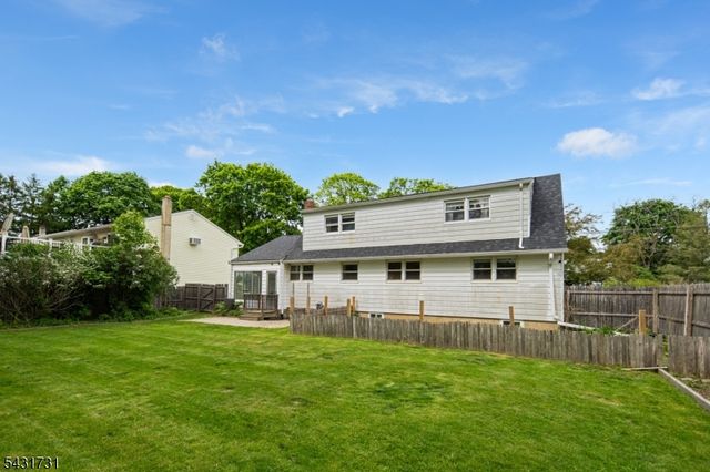 11 W Maple Ave, Roxbury Twp., NJ 07876