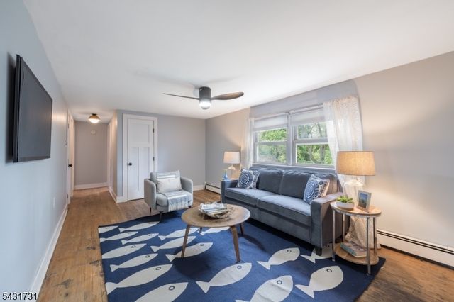 11 W Maple Ave, Roxbury Twp., NJ 07876