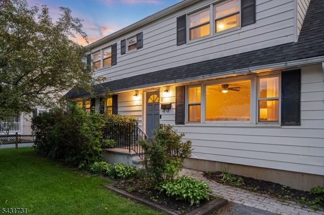 11 W Maple Ave, Roxbury Twp., NJ 07876