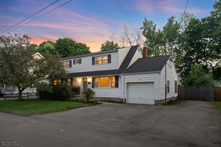 11 W Maple Ave, Roxbury Twp., NJ 07876