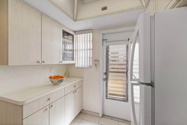 1333 E Hallandale Beach Boulevard 409, Hallandale Beach, FL 33009