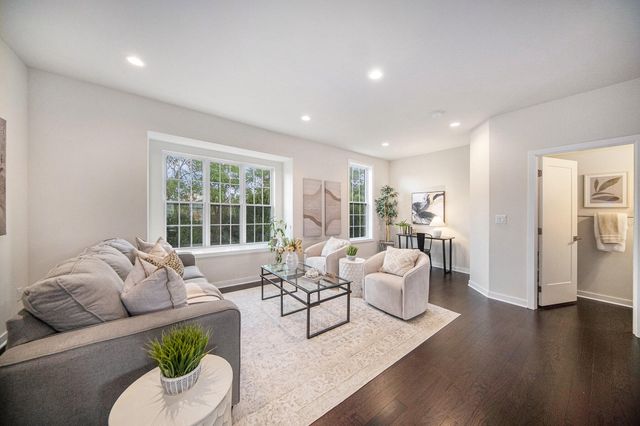 2856 Ridington Road, Ann Arbor, MI 48105