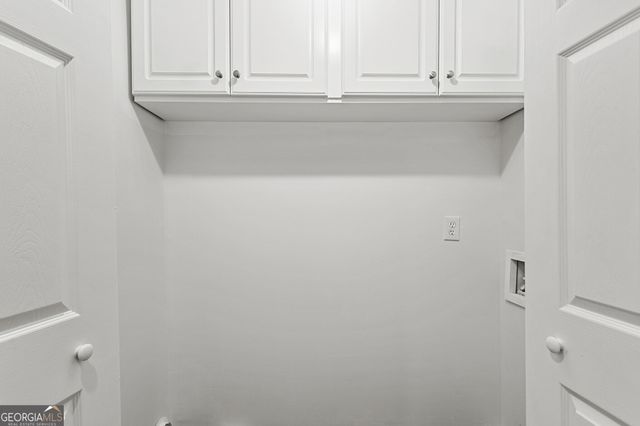 3655 Habersham Road NE B236, Atlanta, GA 30305