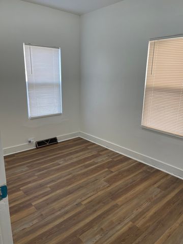 271 E 148th Street, Harvey, IL 60426