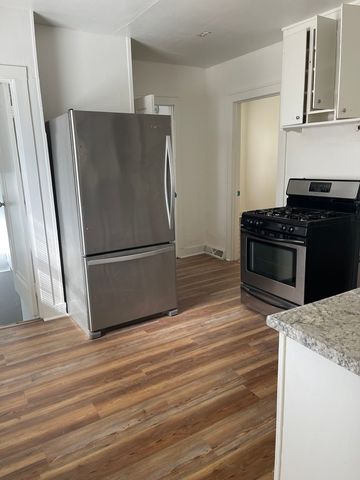 271 E 148th Street, Harvey, IL 60426