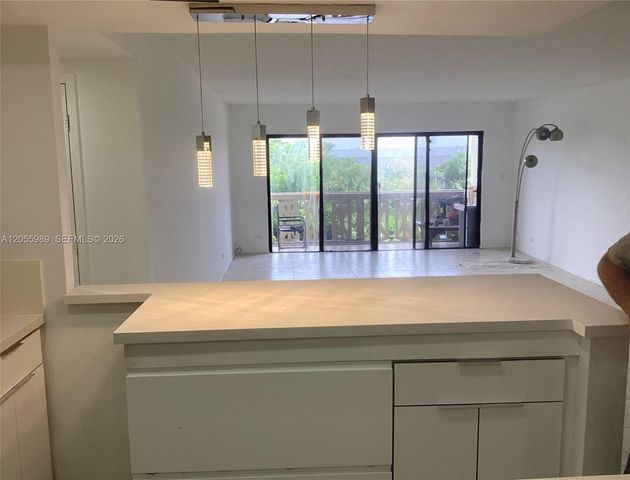 800 NE 195th Street 415, Miami, FL 33179