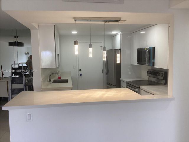 800 NE 195th Street 415, Miami, FL 33179