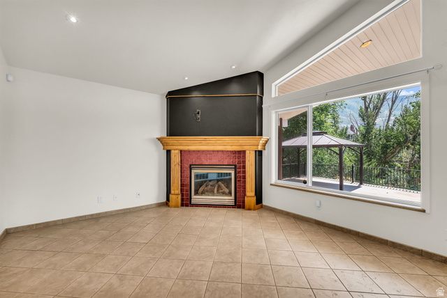 2128 E 11270 S, Sandy, UT 84092