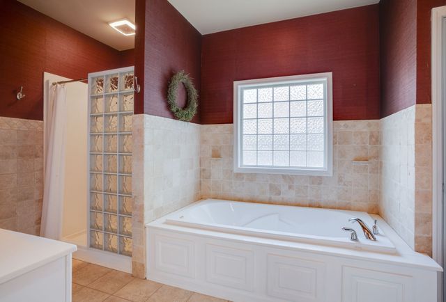 182 Spy Glass Way, Hendersonville, TN 37075