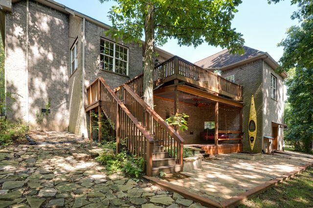 182 Spy Glass Way, Hendersonville, TN 37075