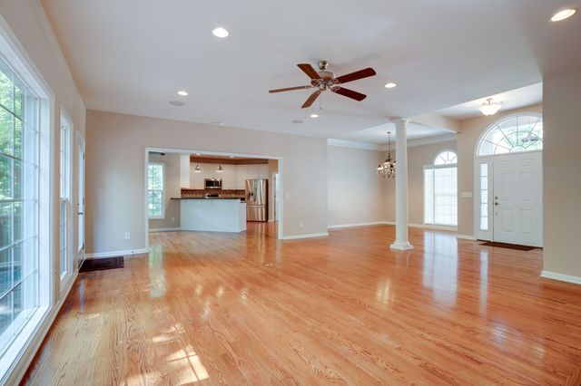 182 Spy Glass Way, Hendersonville, TN 37075