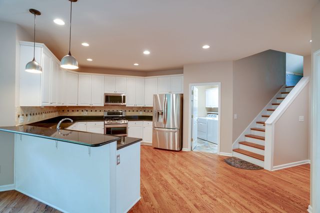 182 Spy Glass Way, Hendersonville, TN 37075