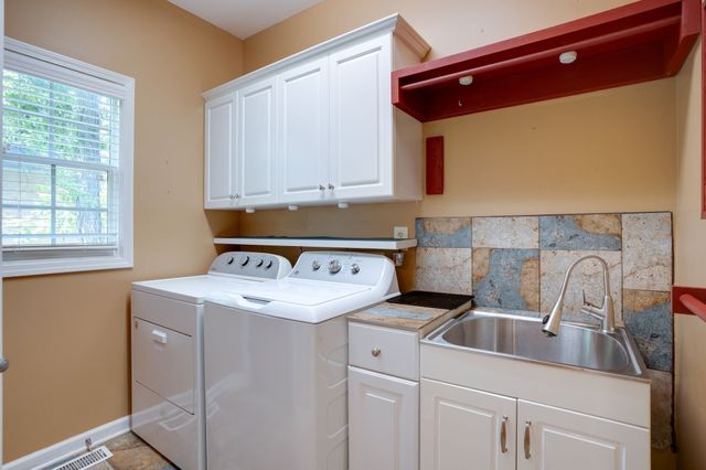 182 Spy Glass Way, Hendersonville, TN 37075