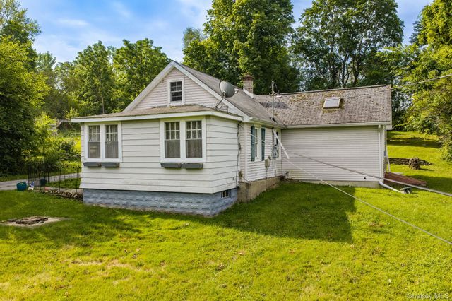 124 Bower Road, Poughkeepsie, NY 12603