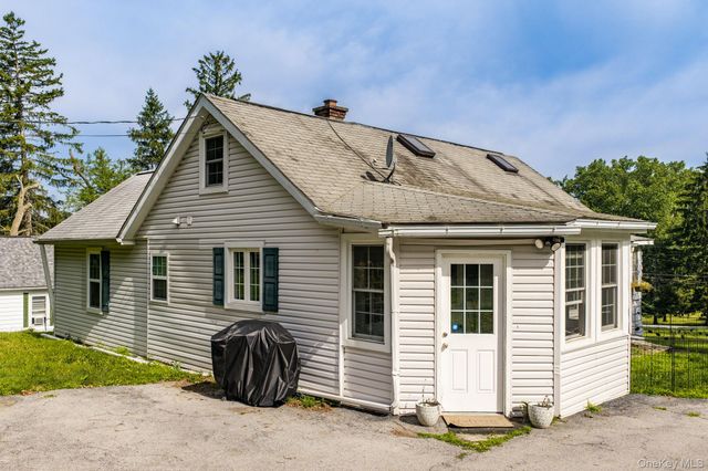124 Bower Road, Poughkeepsie, NY 12603