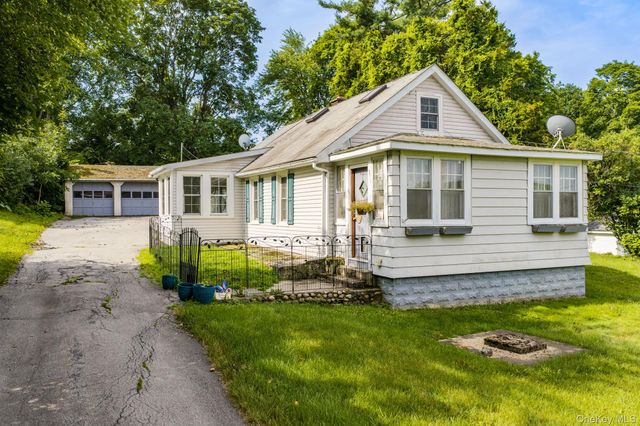124 Bower Road, Poughkeepsie, NY 12603