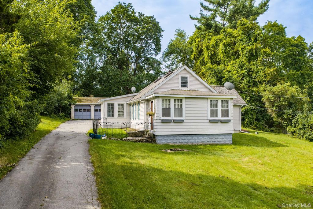 124 Bower Road, Poughkeepsie, NY 12603
