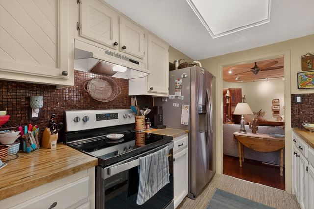 2803 Plaza Rojo, Santa Fe, NM 87507