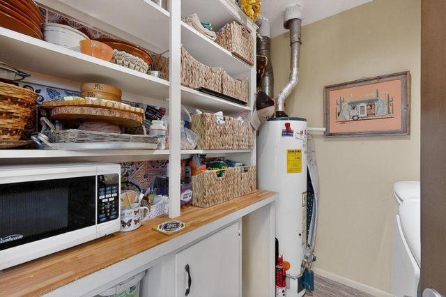 2803 Plaza Rojo, Santa Fe, NM 87507