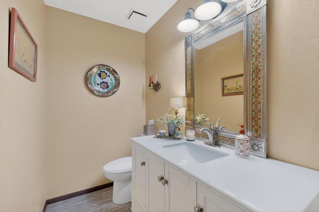 2803 Plaza Rojo, Santa Fe, NM 87507