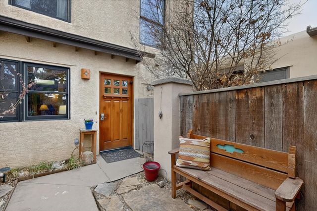 2803 Plaza Rojo, Santa Fe, NM 87507