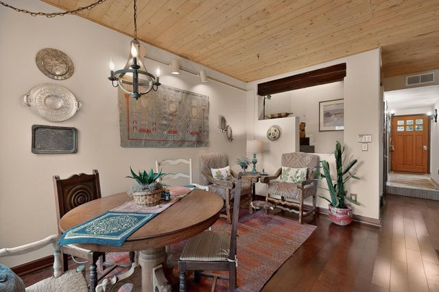 2803 Plaza Rojo, Santa Fe, NM 87507