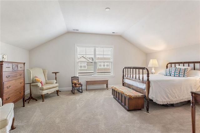 126 Creek Front LN, Suffolk, VA 23435