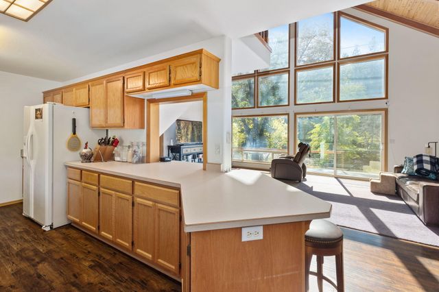 26268 Oregon 62, Trail, OR 97541