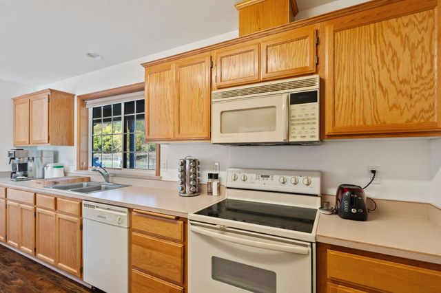 26268 Oregon 62, Trail, OR 97541