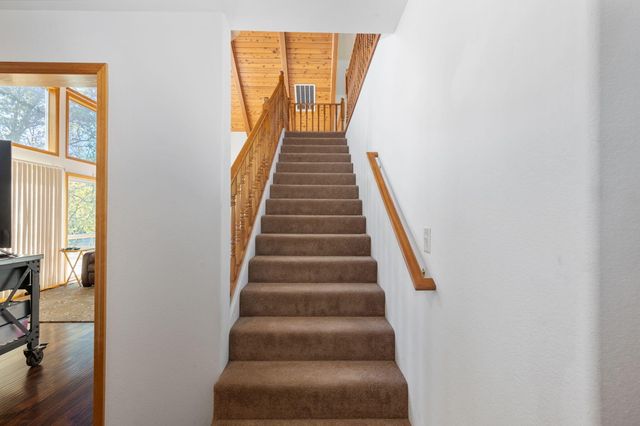 26268 Oregon 62, Trail, OR 97541