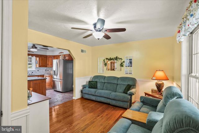 4935 BLOOMING GROVE RD, Glenville, PA 17329