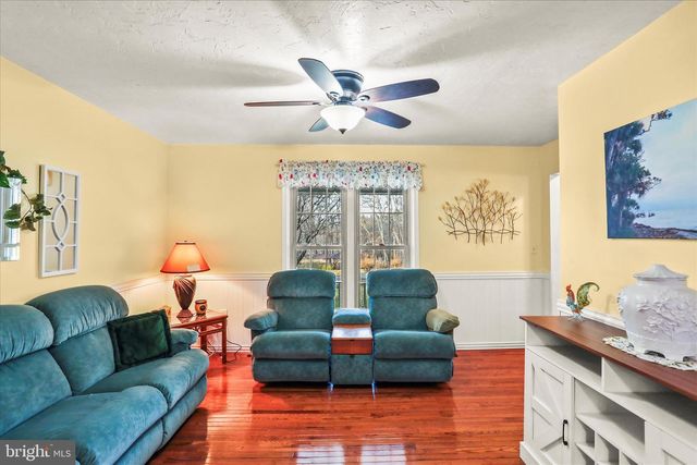 4935 BLOOMING GROVE RD, Glenville, PA 17329