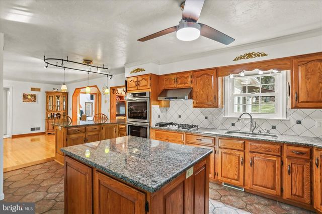 4935 BLOOMING GROVE RD, Glenville, PA 17329