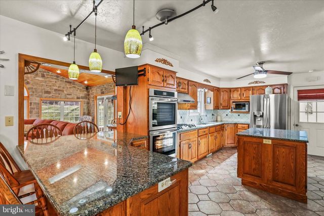 4935 BLOOMING GROVE RD, Glenville, PA 17329