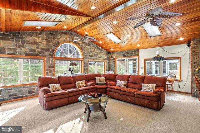 4935 BLOOMING GROVE RD, Glenville, PA 17329