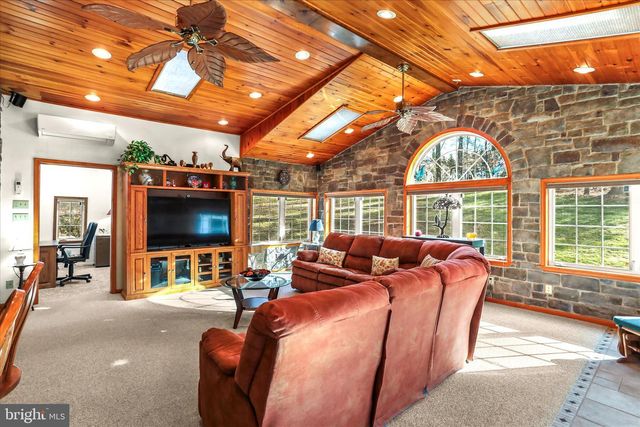 4935 BLOOMING GROVE RD, Glenville, PA 17329